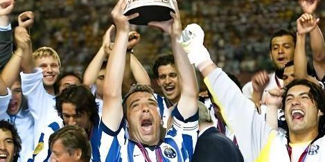 突发！足坛科斯塔猝然离世，创25冠传奇人生，C罗悼念穆帅泪崩